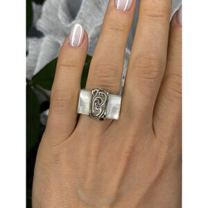 925 Sterling Silver White Abalone Mother of Pearl Ring Size 7